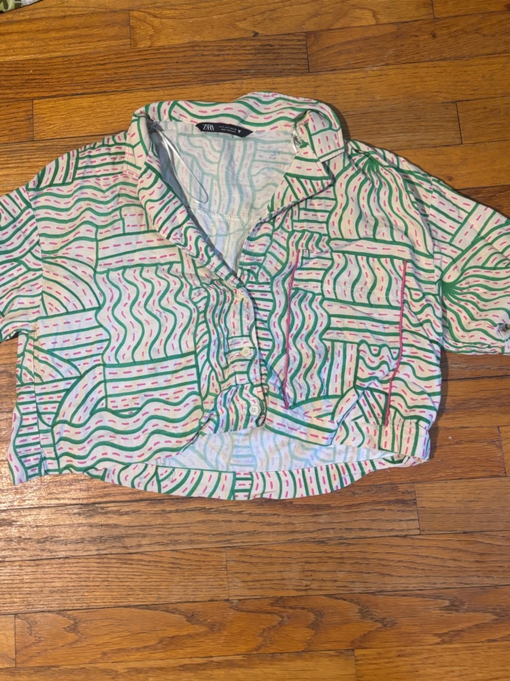 Zara White Crop Button-Down with Green & Pink Abstract Waves